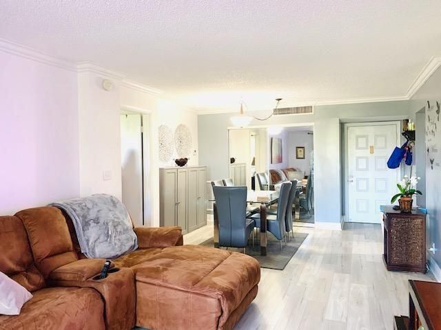 737 SE 1st Way 306, Deerfield Beach, FL 33441