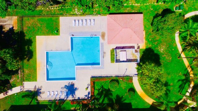 737 SE 1st Way 306, Deerfield Beach, FL 33441