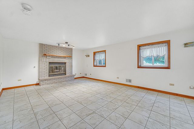 20124 Dolphin Avenue, Lynwood, IL 60411