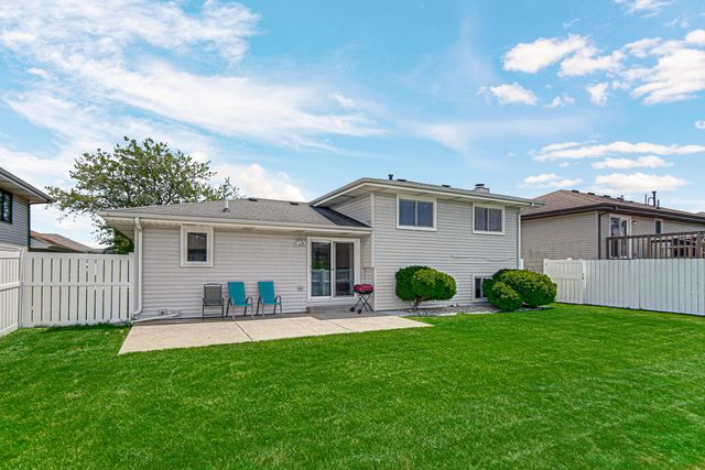 20124 Dolphin Avenue, Lynwood, IL 60411
