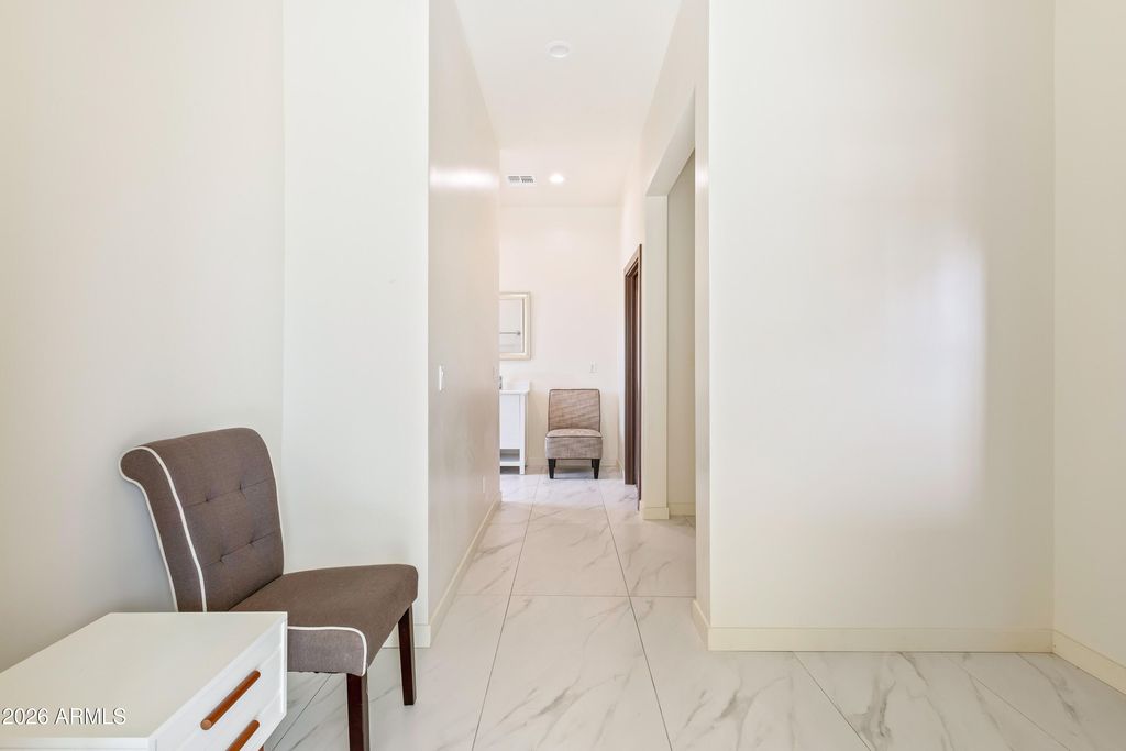 Image 16 of property listing at 17021 E LOWDEN Road, Rio Verde, AZ 85263