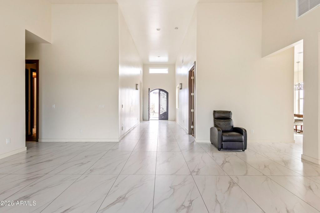 Image 25 of property listing at 17021 E LOWDEN Road, Rio Verde, AZ 85263