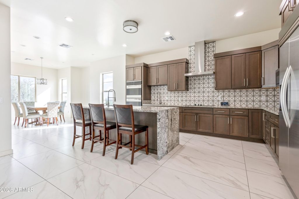 Image 8 of property listing at 17021 E LOWDEN Road, Rio Verde, AZ 85263