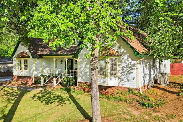 664 Sugar Creek Trail SE, Conyers, GA 30094