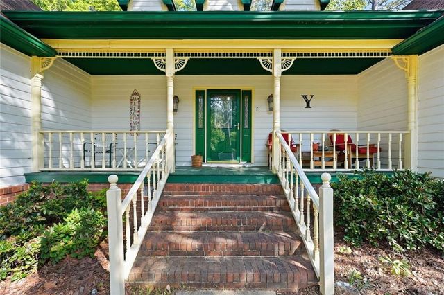 664 Sugar Creek Trail SE, Conyers, GA 30094