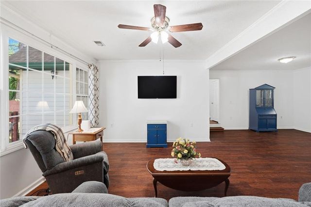 664 Sugar Creek Trail SE, Conyers, GA 30094