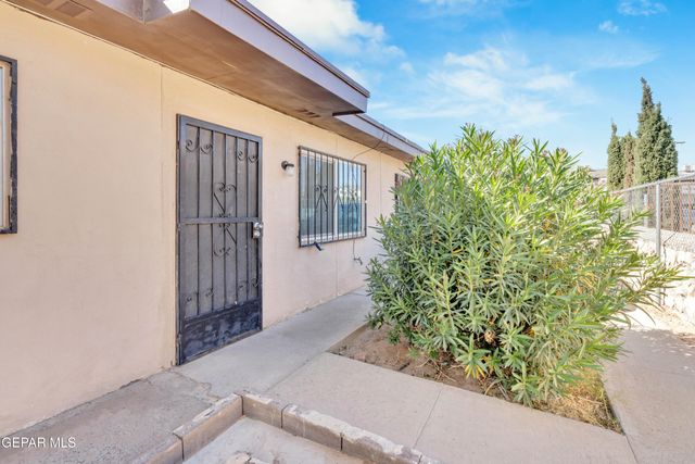 2812 Van Buren Avenue A, El Paso, TX 79930