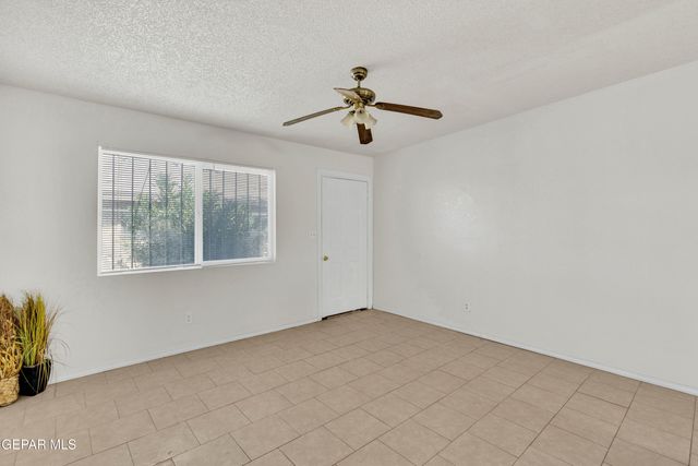 2812 Van Buren Avenue A, El Paso, TX 79930