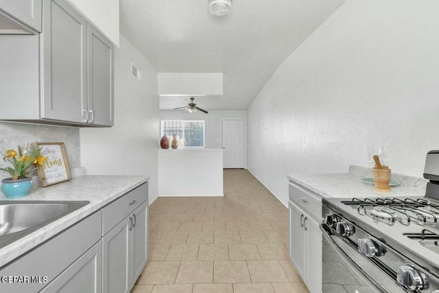 2812 Van Buren Avenue A, El Paso, TX 79930