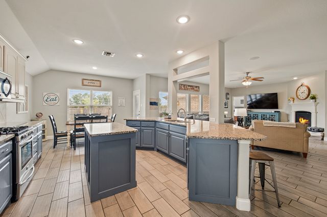 907 Hidden Creek Drive, Royse City, TX 75189