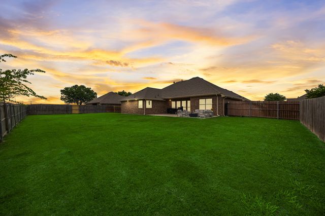907 Hidden Creek Drive, Royse City, TX 75189