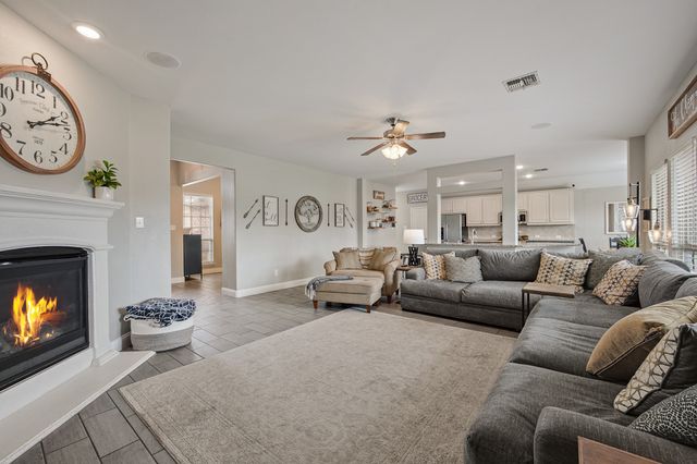 907 Hidden Creek Drive, Royse City, TX 75189
