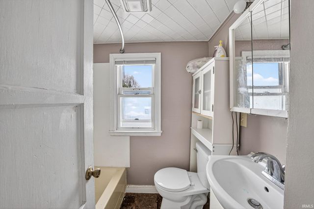 1820 Nash Street, South Bend, IN 46613