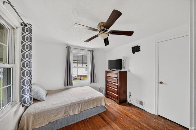 1820 Nash Street, South Bend, IN 46613