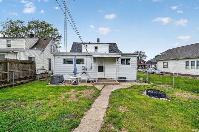 1820 Nash Street, South Bend, IN 46613