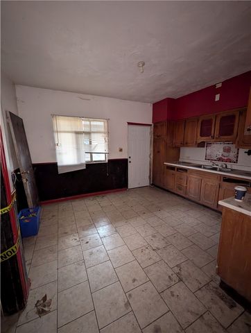 507 Center St., E Pittsburgh, PA 15112
