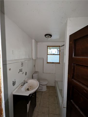 507 Center St., E Pittsburgh, PA 15112
