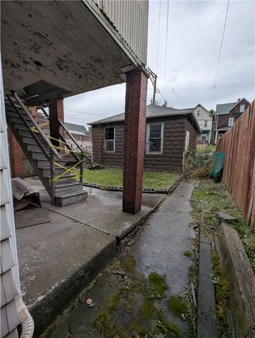 507 Center St., E Pittsburgh, PA 15112