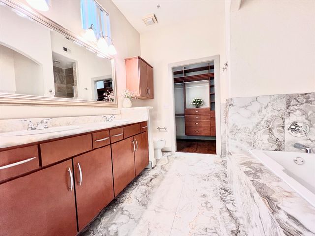 1901 Post Oak Boulevard 1508, Houston, TX 77056