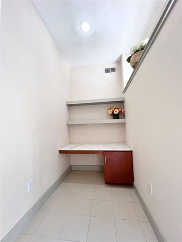 1901 Post Oak Boulevard 1508, Houston, TX 77056