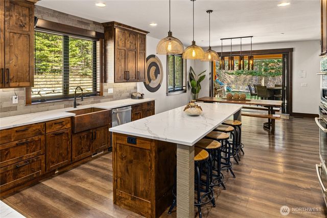 220 Breckenridge Drive, Ronald, WA 98940