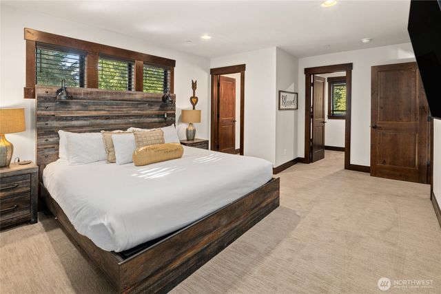 220 Breckenridge Drive, Ronald, WA 98940