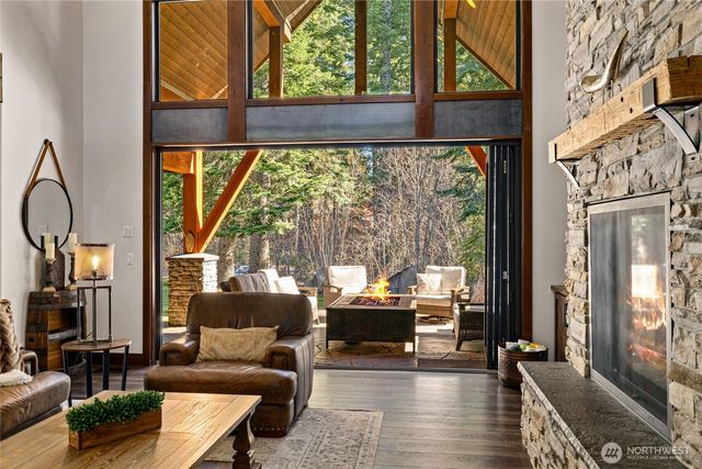 220 Breckenridge Drive, Ronald, WA 98940