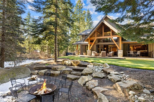 220 Breckenridge Drive, Ronald, WA 98940