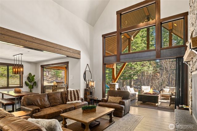 220 Breckenridge Drive, Ronald, WA 98940