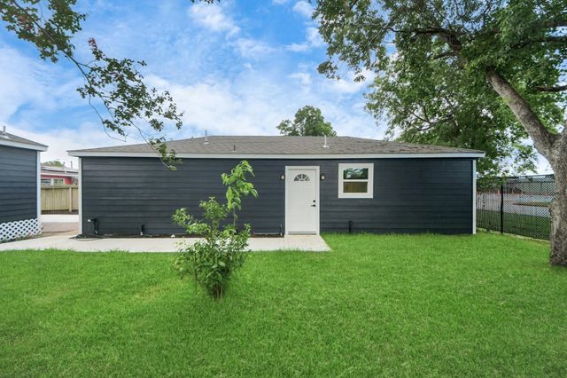 1218 Des Jardines Street, Houston, TX 77023