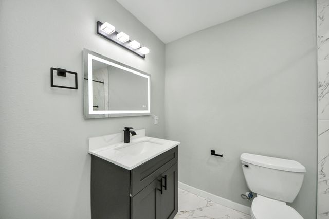 1218 Des Jardines Street, Houston, TX 77023