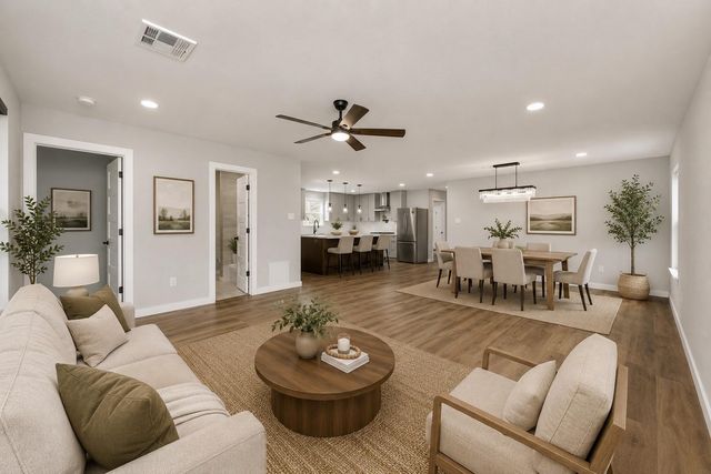 1218 Des Jardines Street, Houston, TX 77023