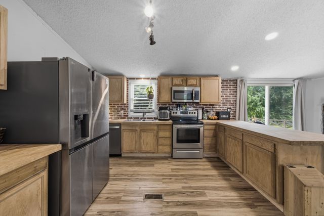 1230 Poplar Ridge Rd, Chapmansboro, TN 37035