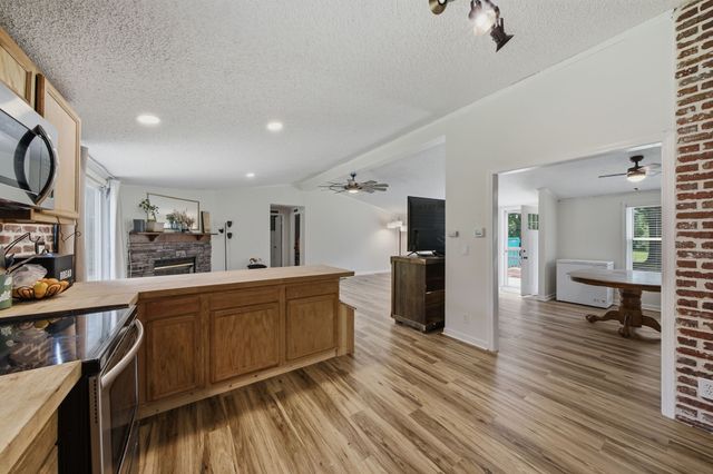 1230 Poplar Ridge Rd, Chapmansboro, TN 37035