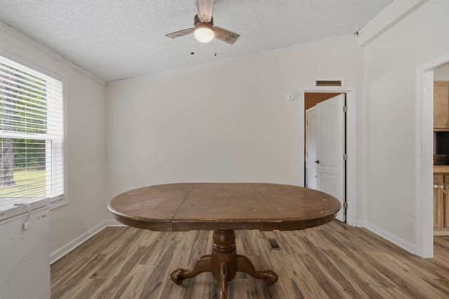 1230 Poplar Ridge Rd, Chapmansboro, TN 37035