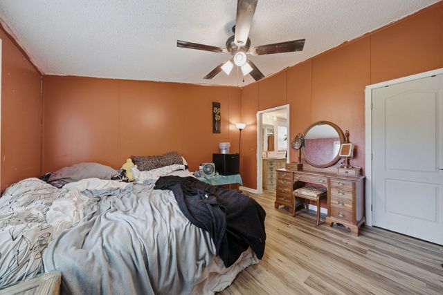 1230 Poplar Ridge Rd, Chapmansboro, TN 37035