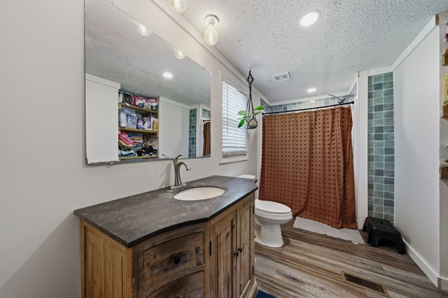 1230 Poplar Ridge Rd, Chapmansboro, TN 37035