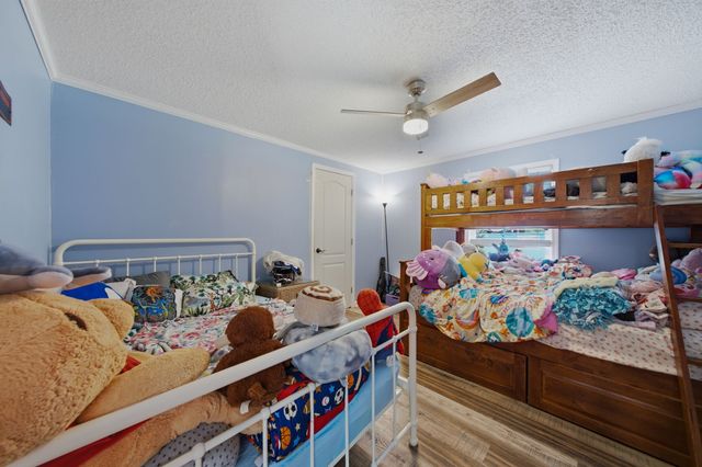 1230 Poplar Ridge Rd, Chapmansboro, TN 37035