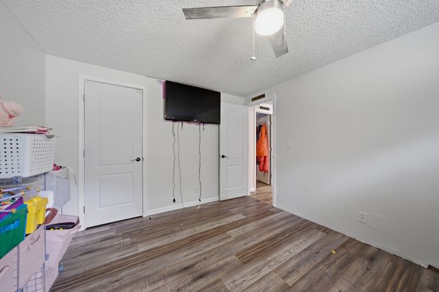 1230 Poplar Ridge Rd, Chapmansboro, TN 37035