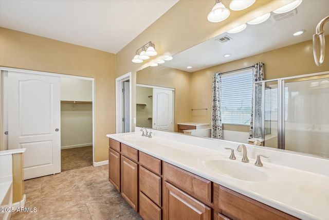 1108 E ZESTA Lane, Gilbert, AZ 85297