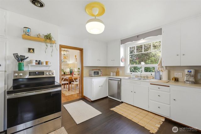 5102 N 44th Street, Tacoma, WA 98407
