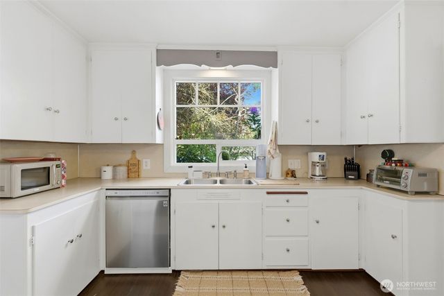 5102 N 44th Street, Tacoma, WA 98407