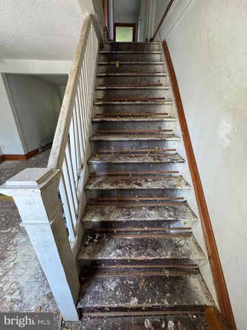 308 W MARTIN ST, Martinsburg, WV 25401