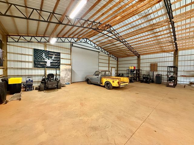 1890 N Co Rd 61, Hartford, AL 36344