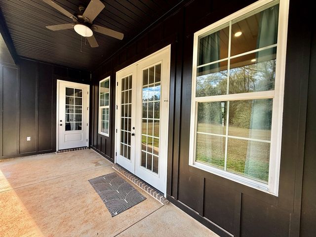 1890 N Co Rd 61, Hartford, AL 36344