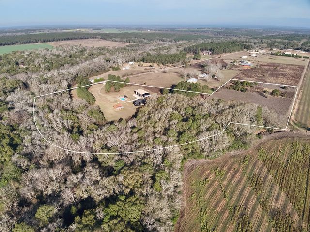 1890 N Co Rd 61, Hartford, AL 36344