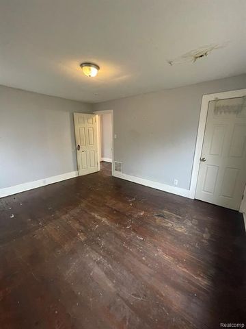 14200 Whitcomb Street, Detroit, MI 48227