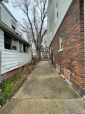 14200 Whitcomb Street, Detroit, MI 48227