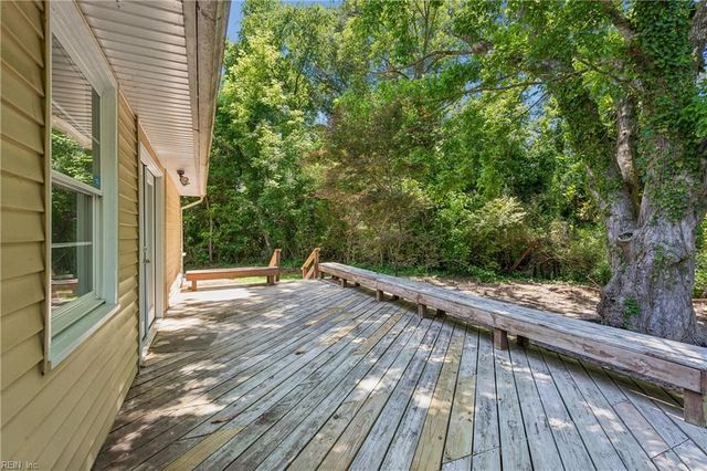 706 Maupin PL, Williamsburg, VA 23185