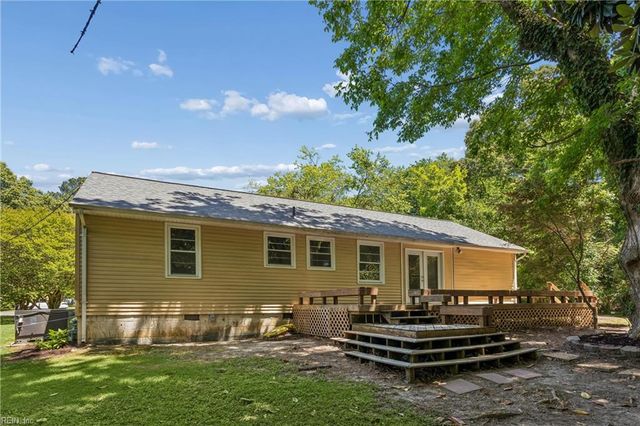 706 Maupin PL, Williamsburg, VA 23185